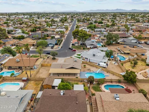 View/Area - 14214 N 36th Ave, Phoenix, AZ 85053 photo 2 of 9