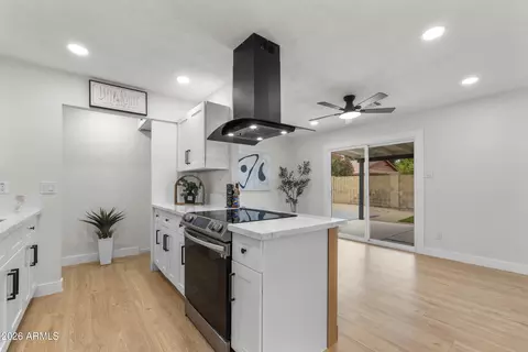 Kitchen - 14214 N 36th Ave, Phoenix, AZ 85053 photo 4 of 4