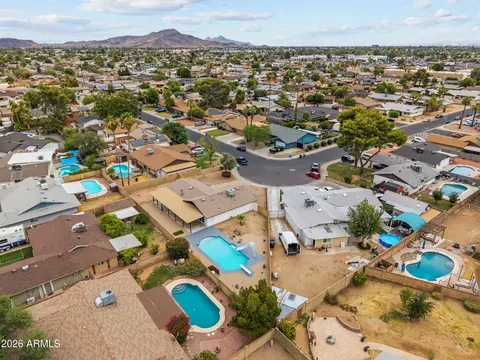 View/Area - 14214 N 36th Ave, Phoenix, AZ 85053 photo 3 of 9