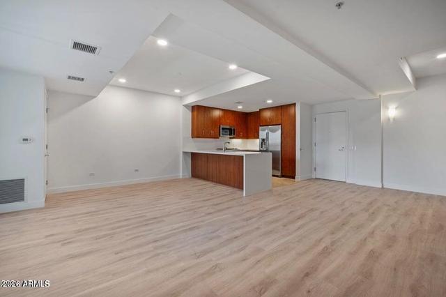 7141 E Rancho Vista Dr #4004, Scottsdale, AZ 85251