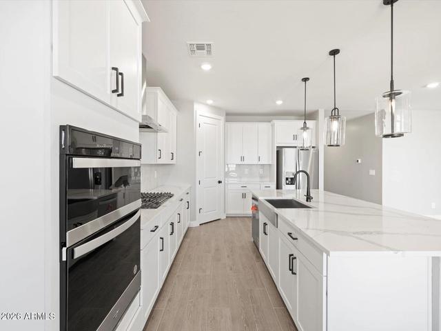 310 W Flatiron Trl, Apache Junction, AZ 85120