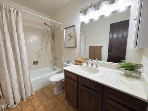 Bath - 2102 E Alameda Dr, Tempe, AZ 85282 photo 5 of 5
