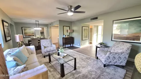913 S Roanoke --, Mesa, AZ 85206