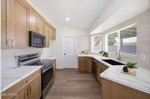 8016 E Colby St, Mesa, AZ 85207 photo 9