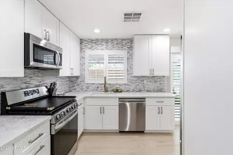 1708 E Mclellan Blvd, Phoenix, AZ 85016 photo 8