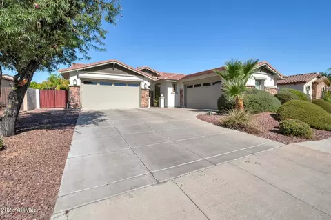 3380 S Holguin Way, Chandler, AZ 85248