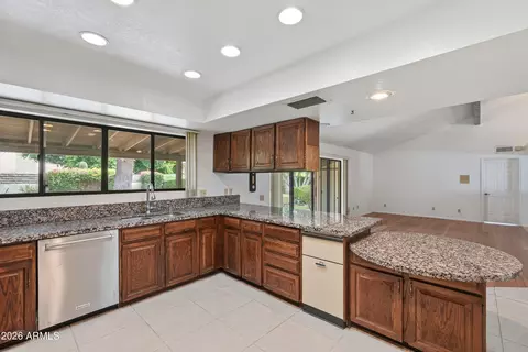 1204 E Commodore Pl, Tempe, AZ 85283 photo 9