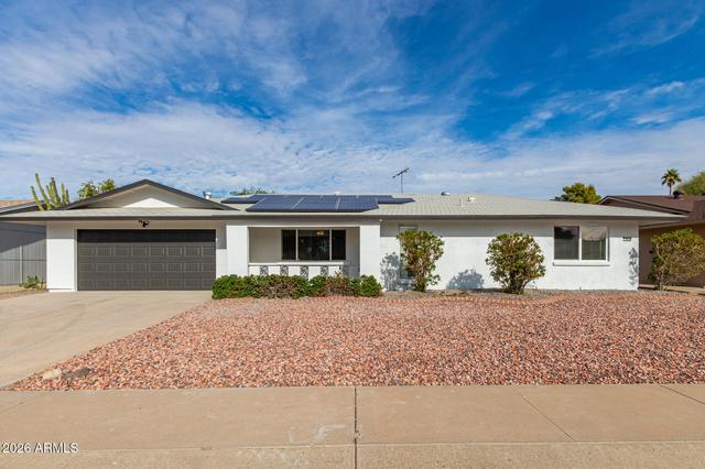 9830 W Evergreen Dr, Sun City, AZ 85373