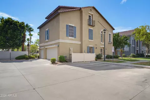 5629 S 21st Pl, Phoenix, AZ 85040 photo 5