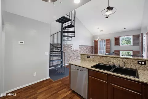 5629 S 21st Pl, Phoenix, AZ 85040 photo 23