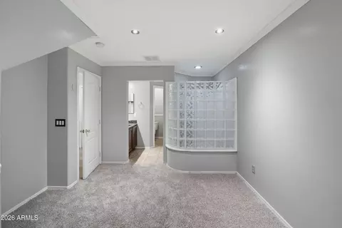 5629 S 21st Pl, Phoenix, AZ 85040 photo 9