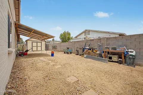Exterior - 2214 E Holmes Ave, Mesa, AZ 85204 photo 14 of 17