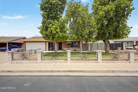 2214 E Holmes Ave, Mesa, AZ 85204