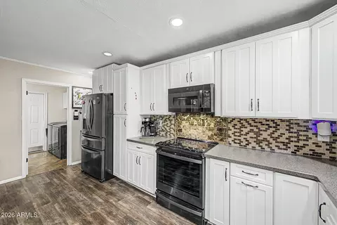 Kitchen - 2214 E Holmes Ave, Mesa, AZ 85204 photo 3 of 3