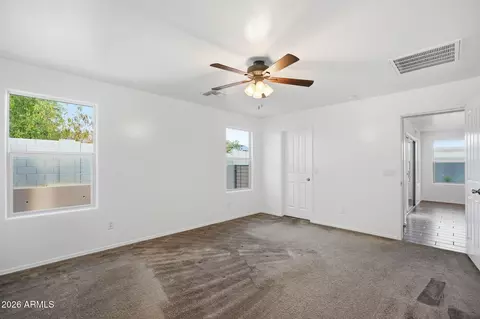 5817 S 30th Gln, Phoenix, AZ 85041 photo 9