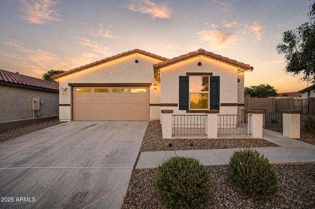 5817 S 30th Gln, Phoenix, AZ 85041