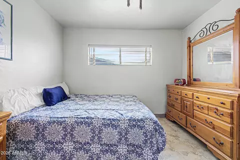 Bedroom - 1823 W Campbell Ave, Phoenix, AZ 85015 photo 2 of 8
