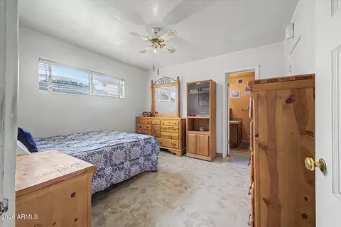 Bedroom - 1823 W Campbell Ave, Phoenix, AZ 85015 photo 1 of 8