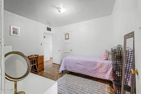 Bedroom - 1823 W Campbell Ave, Phoenix, AZ 85015 photo 5 of 8