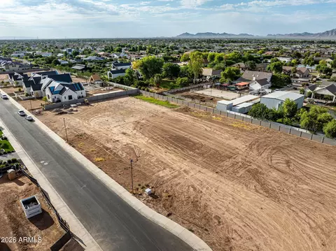 2523 E Blue Sage Rd #106, Gilbert, AZ 85297 photo 2