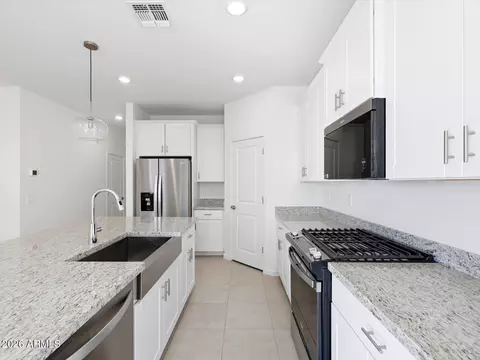 25583 N 157th Ln, Surprise, AZ 85387