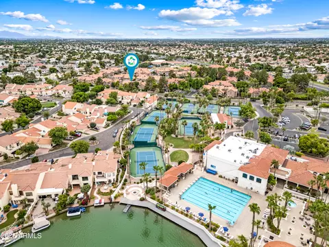 View/Area - 1633 E Lakeside Dr #165, Gilbert, AZ 85234 photo 6 of 7