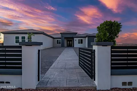 23532 W Jomax Rd, Wittmann, AZ 85361