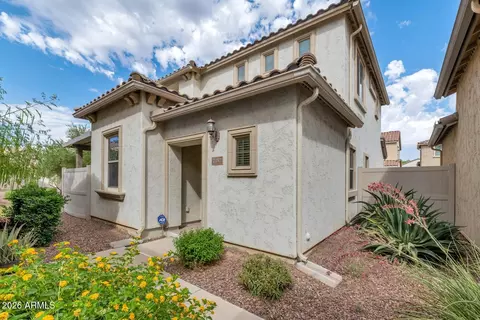 2157 W Scully Dr, Phoenix, AZ 85023