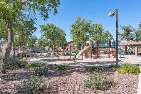 Exterior - 2157 W Scully Dr, Phoenix, AZ 85023 photo 6 of 7