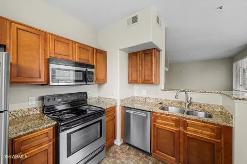 3302 N 7th St #163, Phoenix, AZ 85014