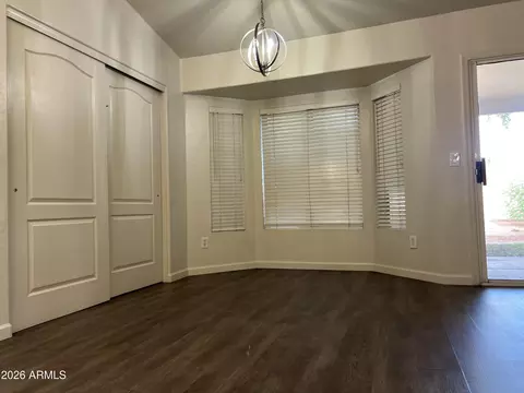 Living - 910 S Paradise Dr, Gilbert, AZ 85233 photo 1 of 1