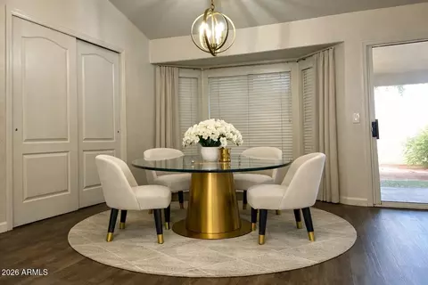 Dining - 910 S Paradise Dr, Gilbert, AZ 85233 photo 1 of 1
