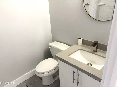 Bath - 3125 E Linda Ln, Gilbert, AZ 85234 photo 3 of 10