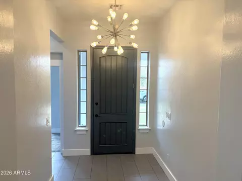 Entry Way - 3125 E Linda Ln, Gilbert, AZ 85234 photo 3 of 5
