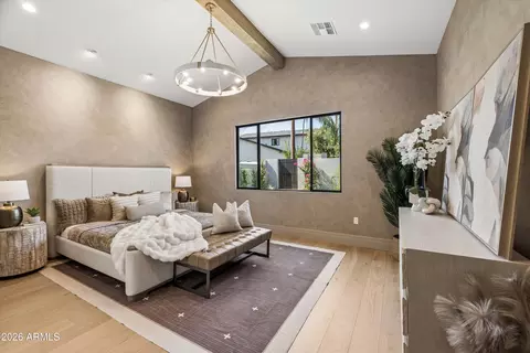 Bedroom - 3210 E Oregon Ave, Phoenix, AZ 85018 photo 1 of 11