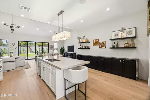 Kitchen - 3210 E Oregon Ave, Phoenix, AZ 85018 photo 2 of 11