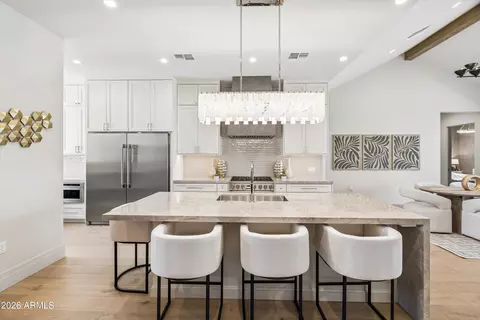 Kitchen - 3210 E Oregon Ave, Phoenix, AZ 85018 photo 10 of 11