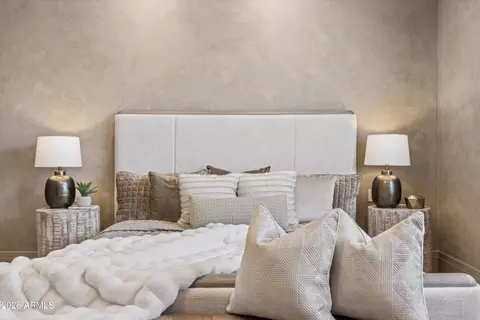 Bedroom - 3210 E Oregon Ave, Phoenix, AZ 85018 photo 5 of 11