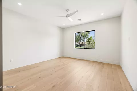Bedroom - 3210 E Oregon Ave, Phoenix, AZ 85018 photo 6 of 11