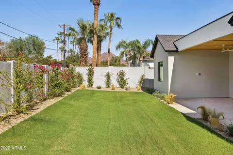 Exterior - 3210 E Oregon Ave, Phoenix, AZ 85018 photo 8 of 11