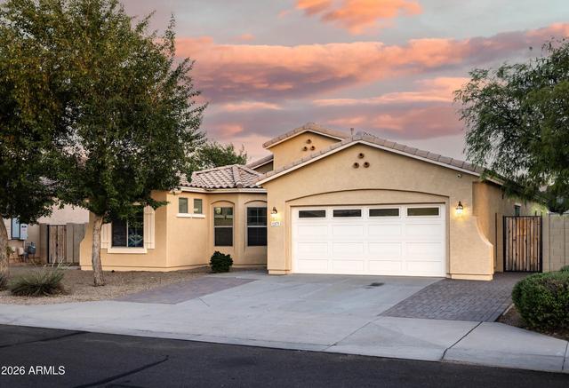12175 W Locust Ln, Avondale, AZ 85323