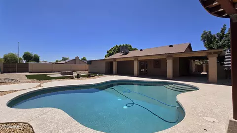 8002 W Maryland Ave, Glendale, AZ 85303
