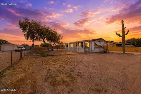 558 S Desert View Dr, Apache Junction, AZ 85120