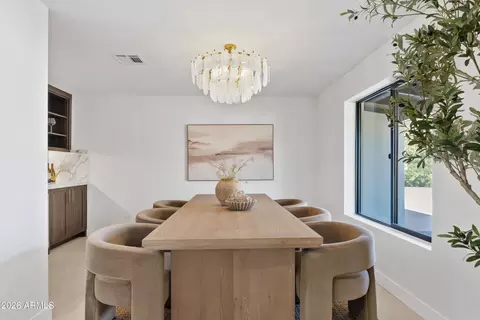 Dining - 4534 N 30th Pl, Phoenix, AZ 85016 photo 1 of 3