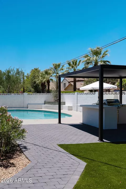 Exterior - 4534 N 30th Pl, Phoenix, AZ 85016 photo 3 of 4