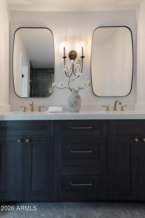 Bath - 4534 N 30th Pl, Phoenix, AZ 85016 photo 8 of 10