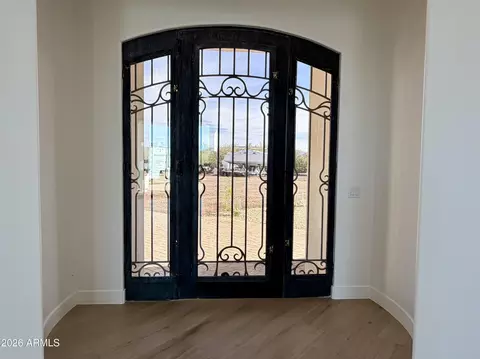 17 E Nn E New River Rd, Phoenix, AZ 85086 photo 2