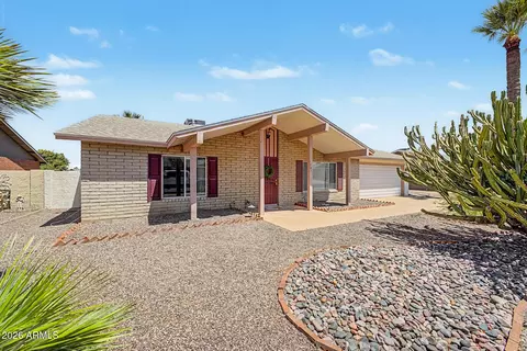 12011 S Tomi Dr, Phoenix, AZ 85044
