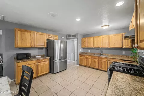 Kitchen - 2909 W Aster Dr, Phoenix, AZ 85029 photo 1 of 3