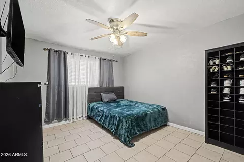 Bedroom - 2909 W Aster Dr, Phoenix, AZ 85029 photo 5 of 7